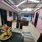 Hotel Laureles Home