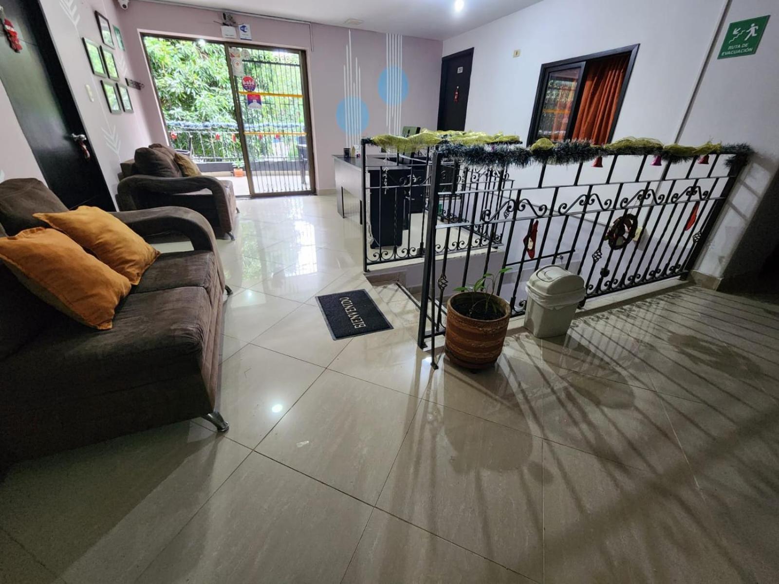 Hotel Laureles *