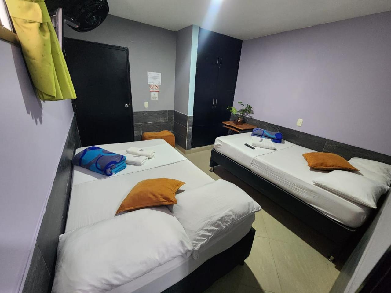 Laureles Hotel *
