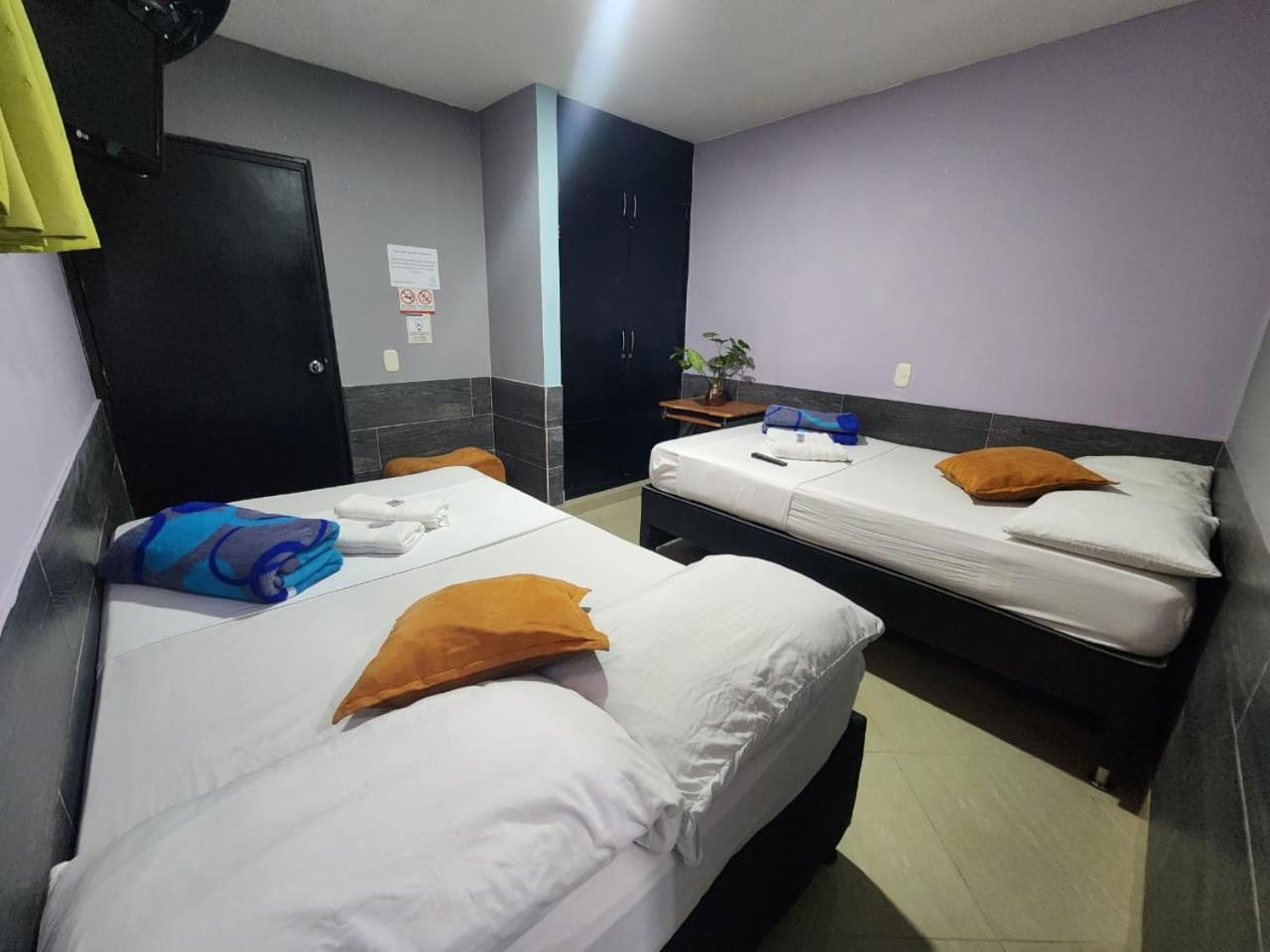 Hotel Laureles *
