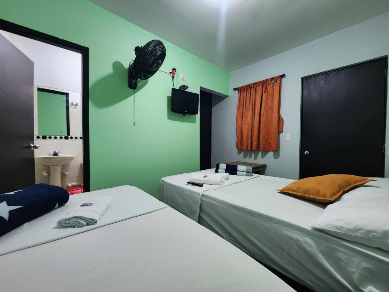 Hotel Laureles *