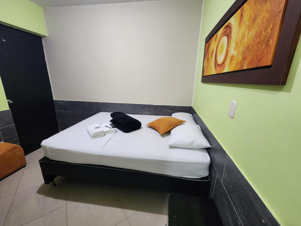 Hotel Laureles *